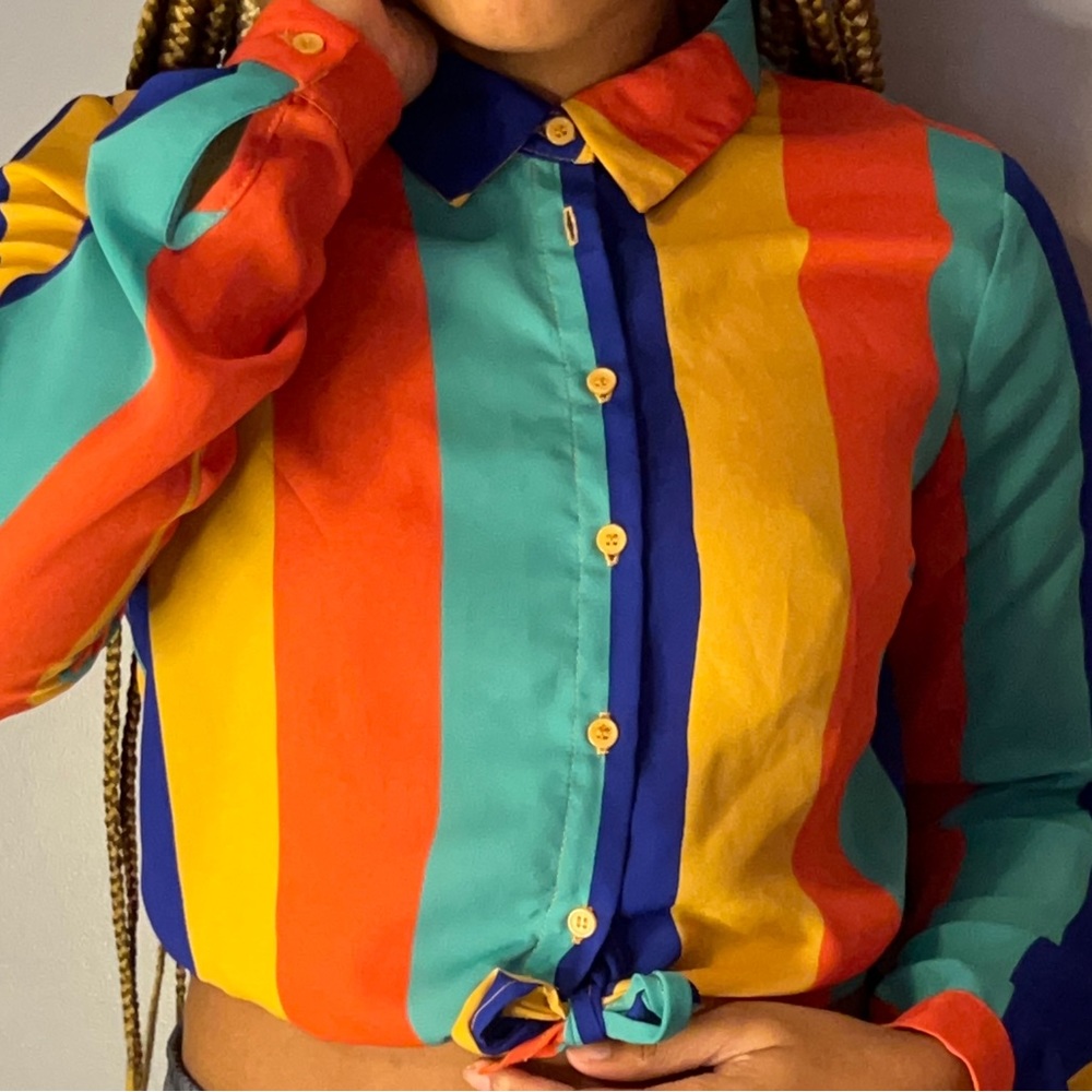 Forever 21 Multicolored Crop Button Up Shirt